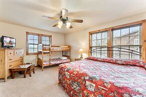 Lazy Jc Lodge 4 Bedroom Lodge by RedAwning