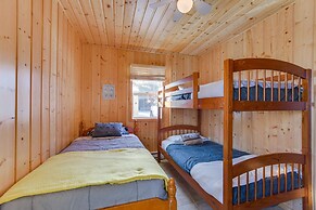 Lakefront Pelican Rapids Cabin w/ Boat Dock!