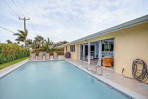 Bright Fort Myers Home w/ Pool - 9 Mi to Beach!