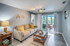 Bright Fort Myers Home w/ Pool - 9 Mi to Beach!