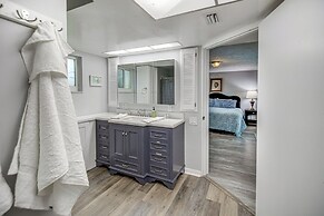 Bright Fort Myers Home w/ Pool - 9 Mi to Beach!