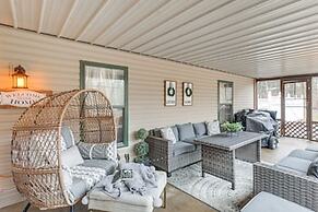 'foxes Den' w/ Hot Tub, Pool Table & Fire Pit!