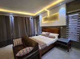 Exquisite 3bed 3bath Lake View Home in Entebbe