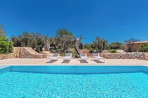 3703 Borgo Dulcedo by Perle di Puglia