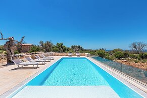 3703 Borgo Dulcedo by Perle di Puglia