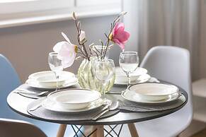 Unique Bright Apartment by Renters