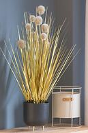 Unique Bright Apartment by Renters