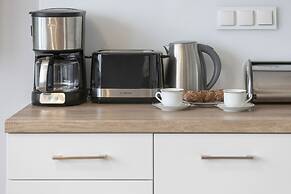 Unique Bright Apartment by Renters