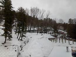 Tashfeen Hotel Murree