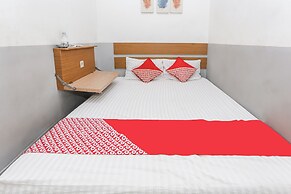 OYO 93584 RukotelNearICE BSD