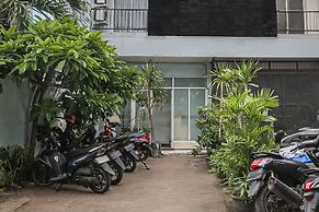 OYO 93584 RukotelNearICE BSD