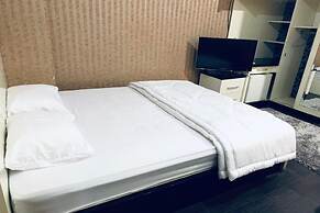 OYO 93585 Apartemen Cibubur Village By Raja Property