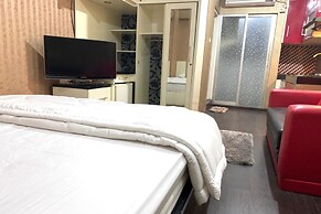 OYO 93585 Apartemen Cibubur Village By Raja Property