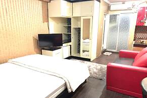 OYO 93585 Apartemen Cibubur Village By Raja Property