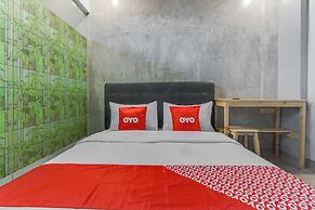 OYO 90305 De Umbrela Mansion Syari'ah Ciputat
