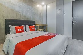 OYO 90305 De Umbrela Mansion Syari'ah Ciputat