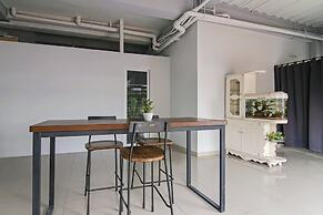 OYO 90305 De Umbrela Mansion Syari'ah Ciputat