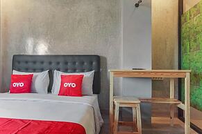 OYO 90305 De Umbrela Mansion Syari'ah Ciputat