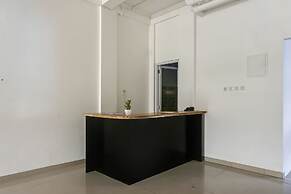 OYO 90305 De Umbrela Mansion Syari'ah Ciputat