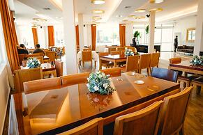 HT Hotel Deluxe Resort & SPA