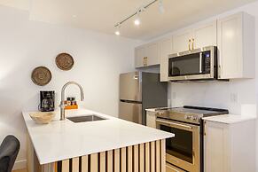 Private Residences at the Cascade Lodge