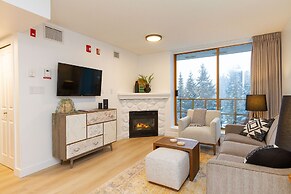 Private Residences at the Cascade Lodge