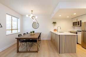 Private Residences at the Cascade Lodge