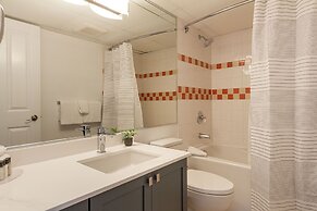 Private Residences at the Cascade Lodge