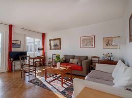 Eiffel Tower Loft residence