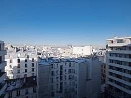 Eiffel Tower Loft residence