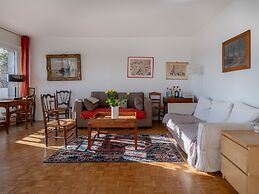 Eiffel Tower Loft residence