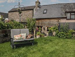 Hoarders Cottage