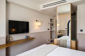 Loadstar Rooms & Suites