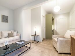 ASTIKON Xenofontos Suites