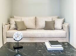 ASTIKON Xenofontos Suites