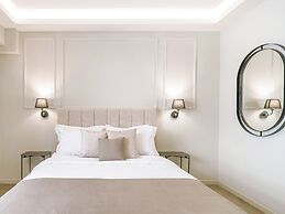 ASTIKON Xenofontos Suites