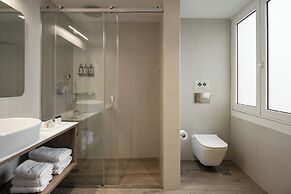 ASTIKON Xenofontos Suites