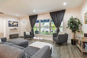 Charlies Place by Avantstay Hot Tub, Deck, Yard