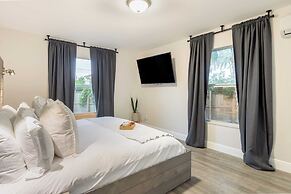 Charlies Place by Avantstay Hot Tub, Deck, Yard