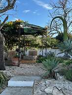 Inviting 4-bed Villa in Guia