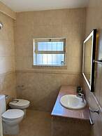 Inviting 4-bed Villa in Guia