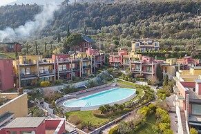 La Casa di Gioia - Shared Pool & View