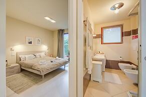 La Casa di Gioia - Shared Pool & View