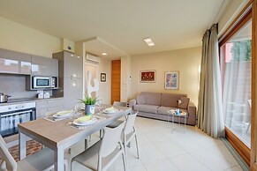 La Casa di Gioia - Shared Pool & View