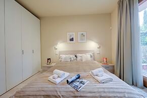 La Casa di Gioia - Shared Pool & View