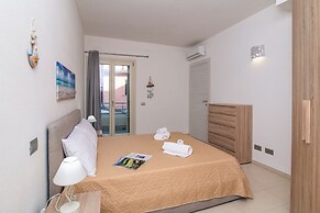 Starfish 300m From The Beach