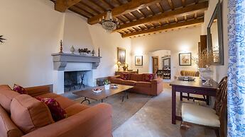 Il Poggio Alle Trese 14 Emma Villas