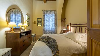 Il Poggio Alle Trese 14 Emma Villas