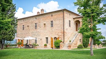 Il Poggio Alle Trese 14 Emma Villas