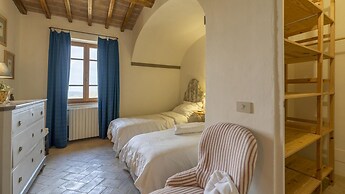 Il Poggio Alle Trese 14 Emma Villas